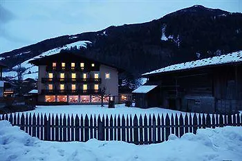 Posthotel 3* Lutago