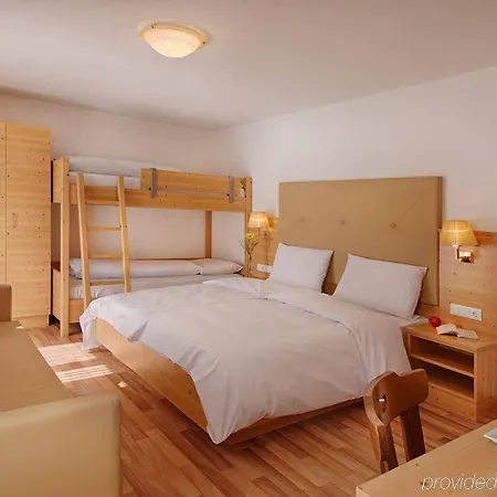 Posthotel Lutago